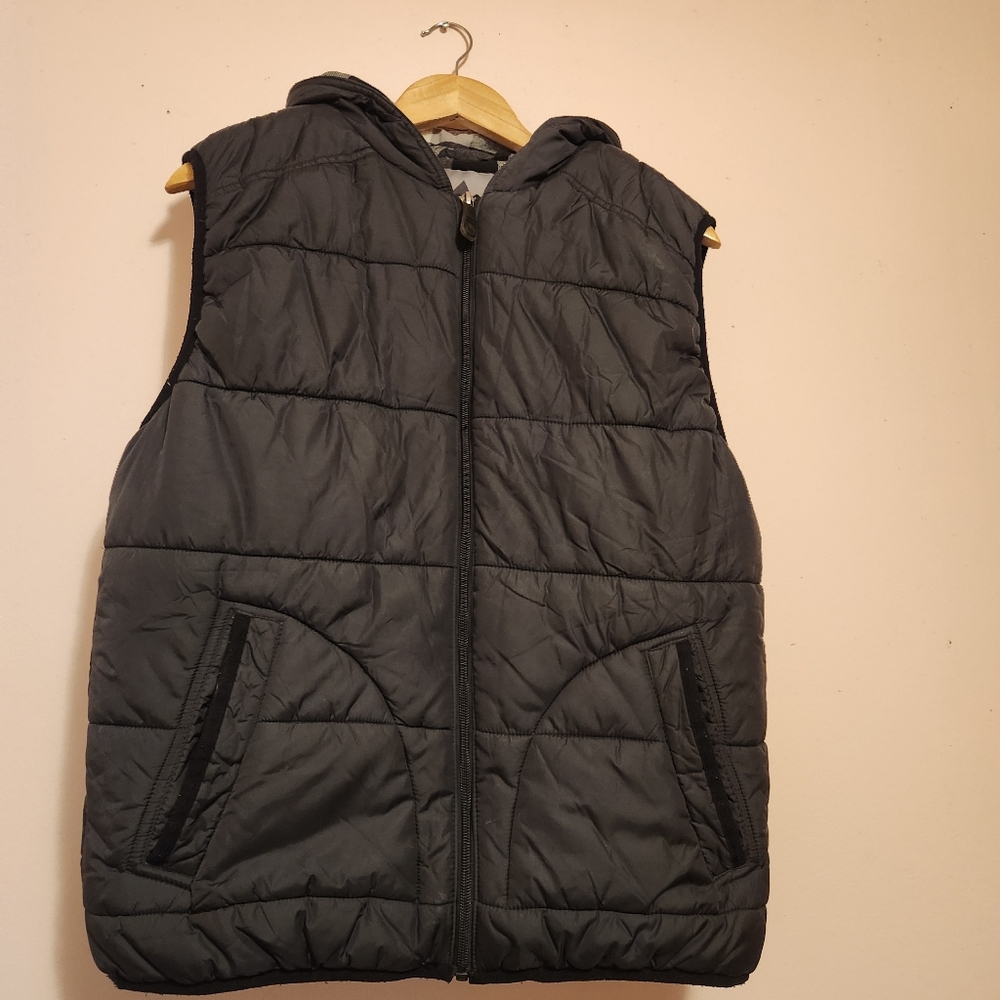 WindRiver Men's Black HD1 T-Max Charge Puffer Vest Size S